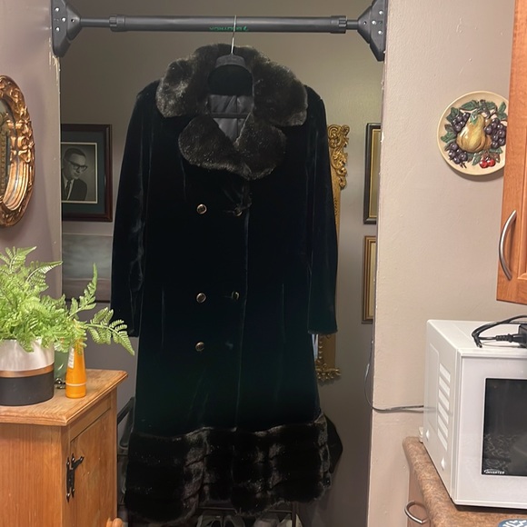 Sears Borhessa vintage, faux fur coat - Picture 2 of 5